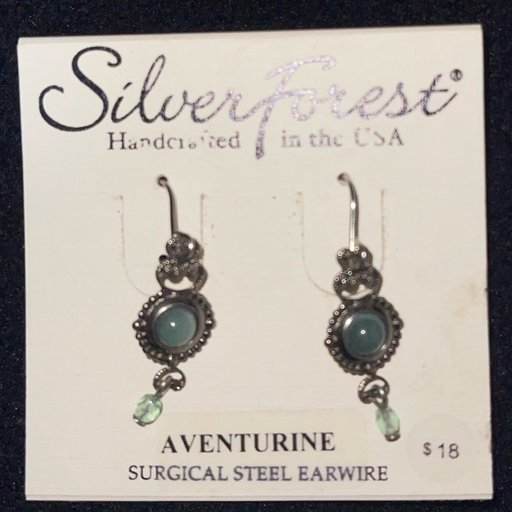 Bead drop earrings silver toned - light green never worn